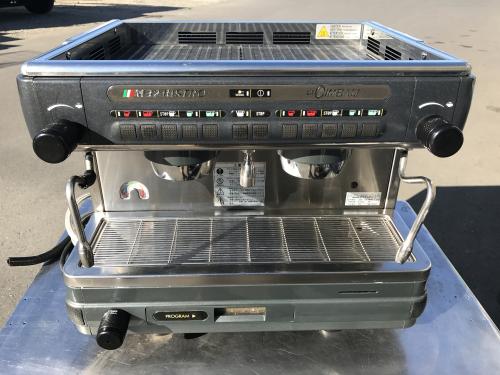 中古 FMI エスプレッソコーヒーマシン ラ・チンバリー M32BI-DT/2(S 