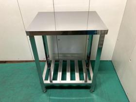 商品詳細 新品 未使用品 展示品 ｽﾃﾝﾚｽ作業台 W600×D450×H800 (mm)