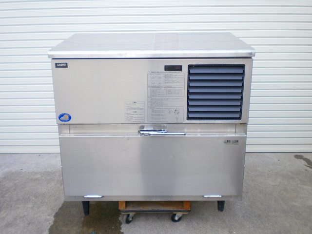ジャンク品 サンヨー SIM-S240YN 製氷機 - メルカリ